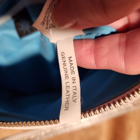 Gabs Made In Italy Genuine Leather Tote With Blue Interior & Adjustable Strap - Picture 3 of 7